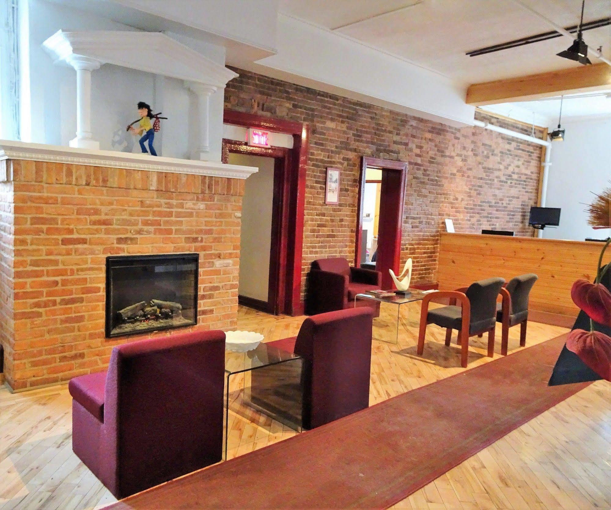 Hotel Abri Du Voyageur Montréal Dış mekan fotoğraf