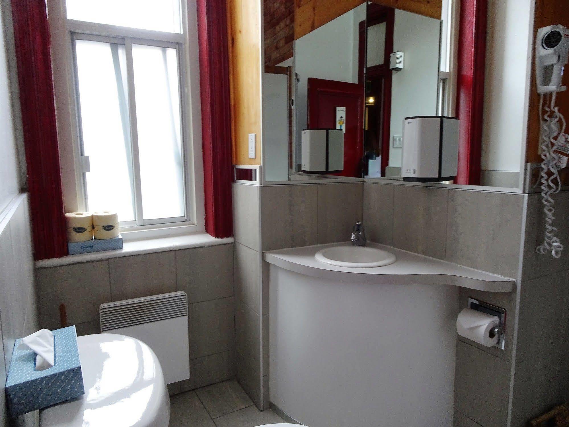 Hotel Abri Du Voyageur Montréal Dış mekan fotoğraf