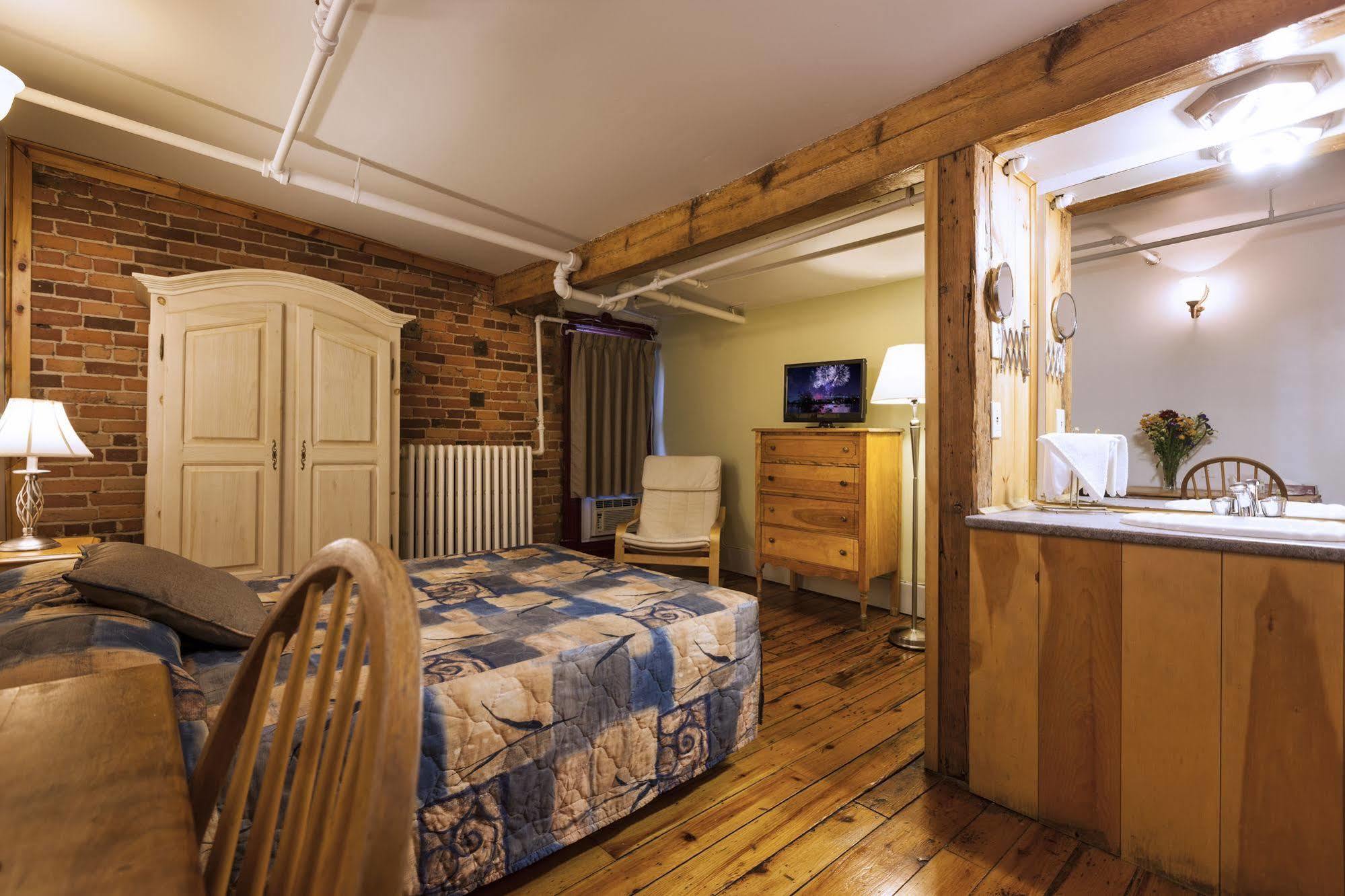 Hotel Abri Du Voyageur Montréal Dış mekan fotoğraf