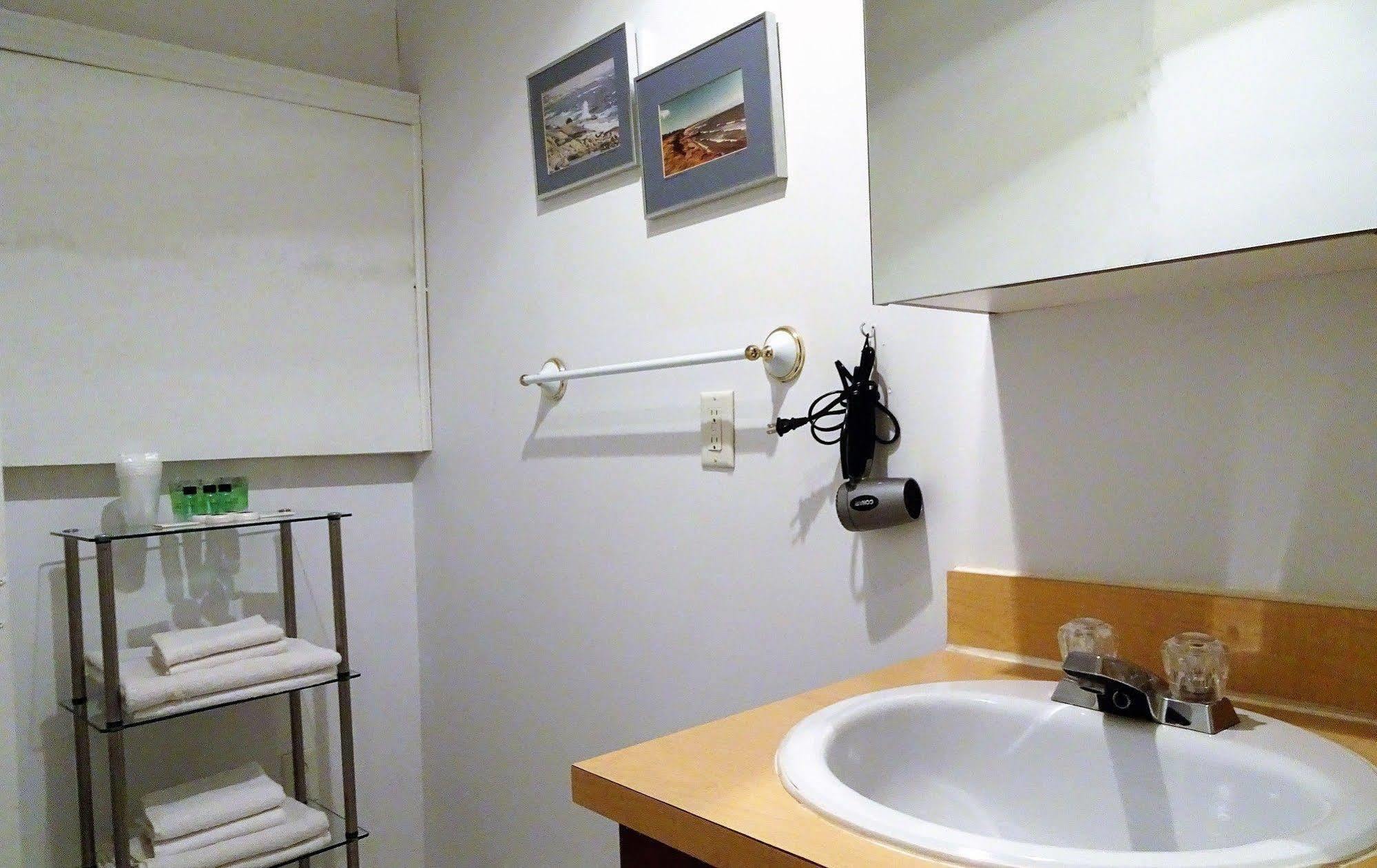 Hotel Abri Du Voyageur Montréal Dış mekan fotoğraf